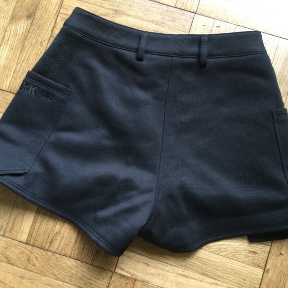 IVYPARK x Adidas Suit Shorts NWT - Picture 7 of 8